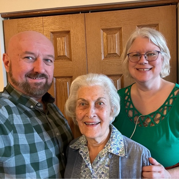 Meet your Posher, Sherri - Picture 9 of 9